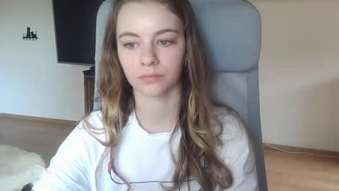 Snapshot of ariacreazy chatting on October 13, 7:21 am AriaCreazy online show from October 13, 7:21 am