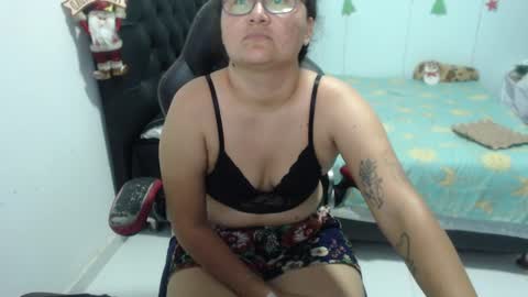 ...Ariana... online show from December 19, 8:34 pm