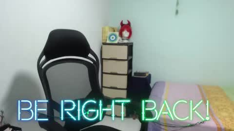 ...Ariana... online show from October 8, 6:47 pm