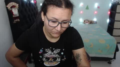 ...Ariana... online show from December 18, 6:03 pm