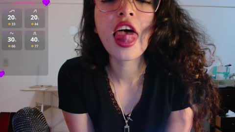 ariagal online show from March 9, 11:42 pm