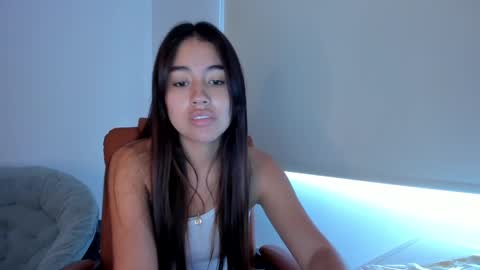 Aria Montgomery online show from February 2, 10:28 pm