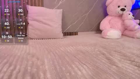 Ariana online show from February 12, 2:31 pm