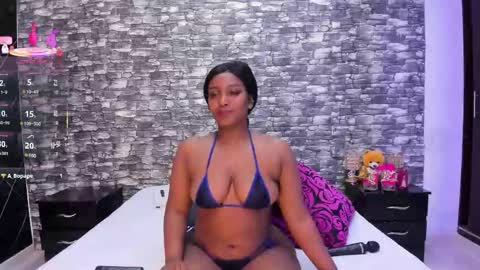 Snapshot of arianaablack chatting on February 27, 12:12 pm Ariana online show from February 27, 12:12 pm