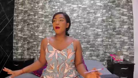 Snapshot of arianaablack chatting on September 13, 12:18 pm Ariana online show from September 13, 12:18 pm