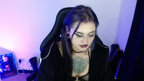 help me 100 hands up my OF is Free  online show from April 14, 10:57 pm