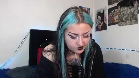 Snapshot of arianauwu666 chatting on March 12, 5:46 am help me 100 hands up my OF is Free online show from March 12, 5:46 am