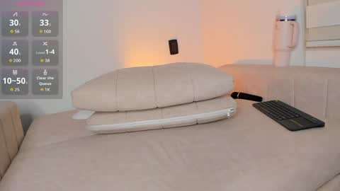 arianna_0 online show from April 3, 1:51 pm