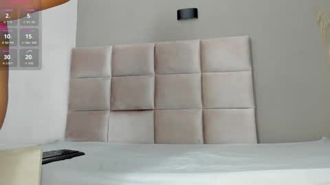 Snapshot of arianna__8 chatting on October 15, 1:12 pm arianna__8 online show from October 15, 1:12 pm