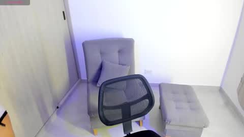 Arianna  online show from February 18, 9:09 am