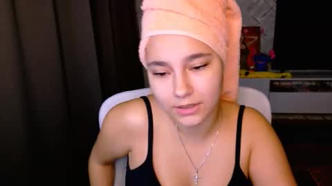 Snapshot of arianna_grend chatting on October 17, 11:47 am Arianna online show from October 17, 11:47 am