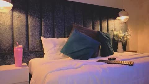Snapshot of arianna_suarez1 chatting on September 24, 8:04 pm Arianna online show from September 24, 8:04 pm