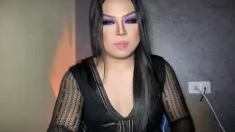 LOVELY online show from January 24, 4:39 pm