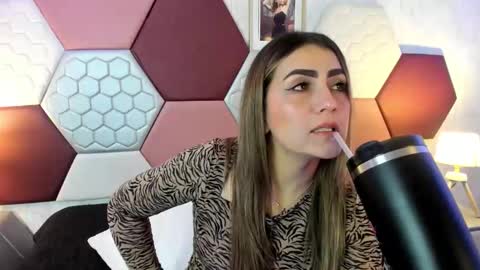 aria online show from April 17, 9:50 pm