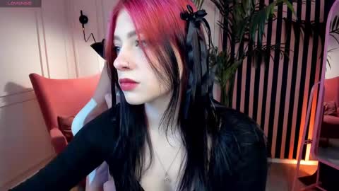 Snapshot of arielabradberry chatting on February 23, 2:35 pm Ariel online show from February 23, 2:35 pm