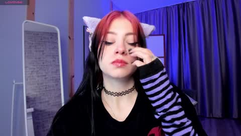Snapshot of arielabradberry chatting on January 9, 3:23 pm Ariel online show from January 9, 3:23 pm