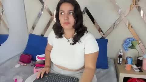 ariht online show from March 27, 8:32 pm