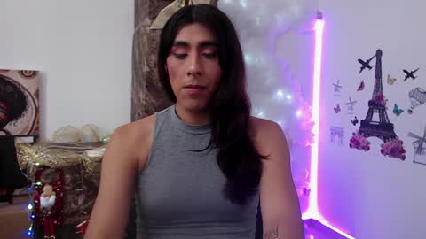 Snapshot of arii_scorpion chatting on December 10, 6:17 pm Ariana Forero ---- independet model online show from December 10, 6:17 pm