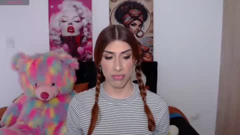Snapshot of arii_scorpion chatting on October 8, 10:16 pm Ariana Forero ---- independet model online show from October 8, 10:16 pm