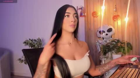 Ari Robert online show from October 17, 4:27 am