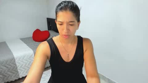 aristena_01 online show from November 7, 4:26 am