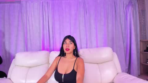 Snapshot of arisweett chatting on September 28, 1:53 pm Ari online show from September 28, 1:53 pm