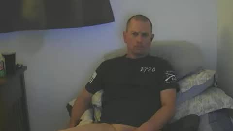 luv2benawty online show from April 16, 1:06 am