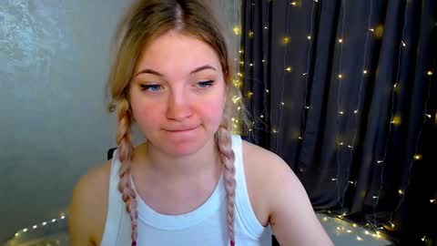 Arlana online show from February 3, 3:15 am