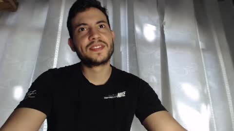 Snapshot of armando_2002 chatting on January 21, 7:06 pm ARMANDO online show from January 21, 7:06 pm