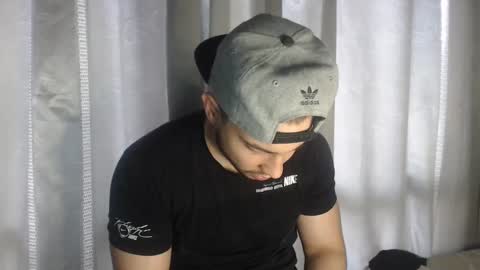 Snapshot of armando_2002 chatting on October 17, 6:01 pm ARMANDO online show from October 17, 6:01 pm