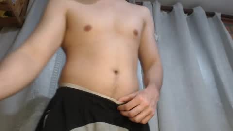 Snapshot of armando_2002 chatting on February 27, 2:35 am ARMANDO online show from February 27, 2:35 am