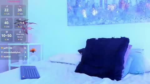   online show from October 19, 10:53 am