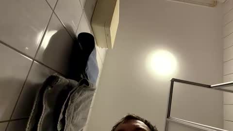 armyskater32 online show from March 18, 8:26 pm