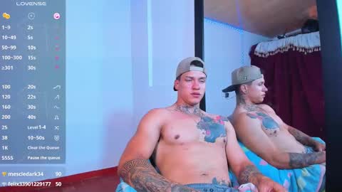 Snapshot of arnold_fit_hot98 chatting on March 4, 6:29 pm Arnold fit hot98 online show from March 4, 6:29 pm