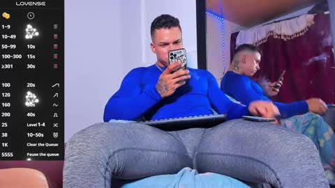 Snapshot of arnold_sexy_hot98 chatting on January 11, 12:55 am arnold sexy hot98 online show from January 11, 12:55 am