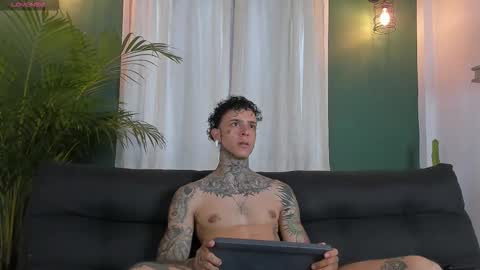 Aron ford online show from November 12, 6:43 pm