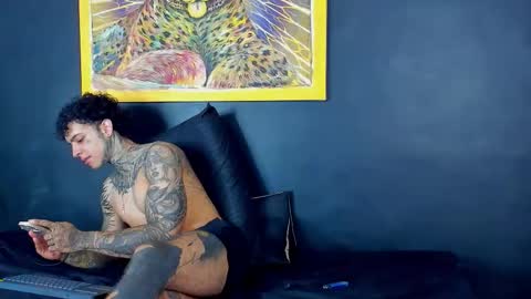 Snapshot of aron_ford chatting on September 12, 11:56 am Aron ford online show from September 12, 11:56 am