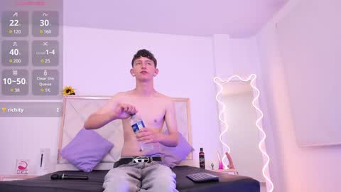  your aron  online show from January 3, 7:27 am