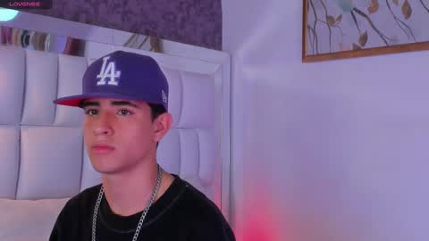 Aron Falcon online show from January 16, 4:17 am