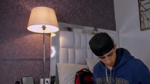 Aron Falcon online show from January 18, 4:04 am