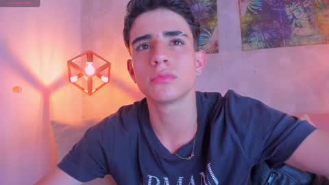 Aron Falcon online show from December 18, 4:31 am