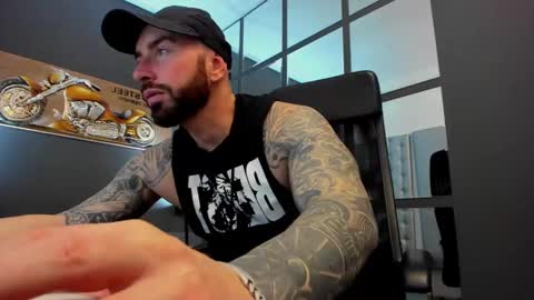 AronGrant online show from February 24, 8:17 am