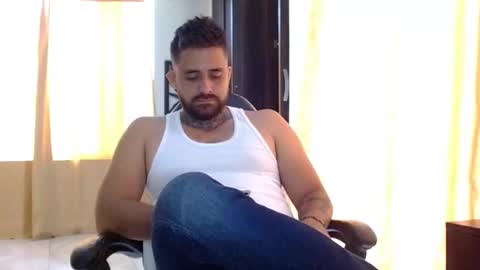 aronmiller online show from March 4, 4:48 pm