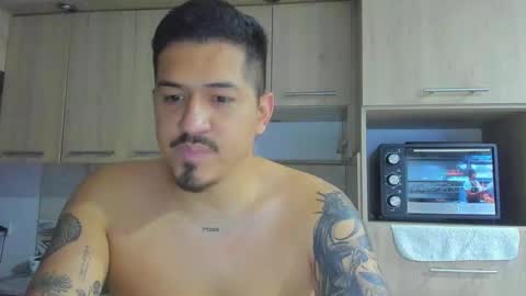 Snapshot of aronwilliams69 chatting on October 10, 12:16 am ARON  Independent model  online show from October 10, 12:16 am