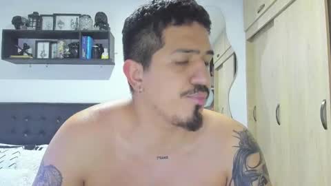 Snapshot of aronwilliams69 chatting on October 28, 12:44 am ARON  Independent model  online show from October 28, 12:44 am