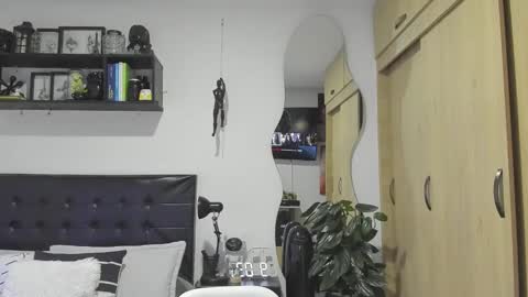 ARON  Independent model  online show from February 24, 2:03 am