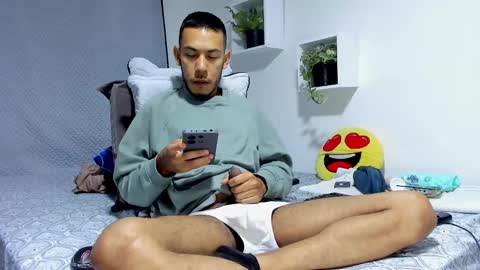 Snapshot of aronxx_ chatting on February 11, 10:14 am BLACK FRIDAY 55 OFF ON MY ONLYFANS. online show from February 11, 10:14 am