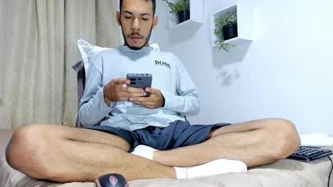 Snapshot of aronxx_ chatting on March 3, 10:17 am BLACK FRIDAY 55 OFF ON MY ONLYFANS. online show from March 3, 10:17 am