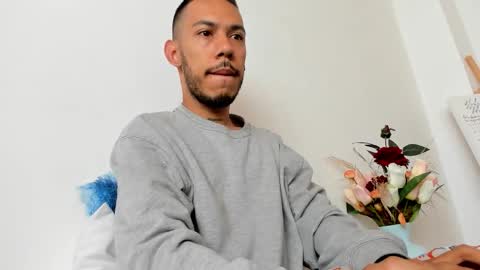 Snapshot of aronxx_ chatting on September 11, 12:17 pm BLACK FRIDAY 55 OFF ON MY ONLYFANS. online show from September 11, 12:17 pm