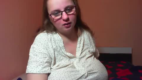 Snapshot of arriana98 chatting on December 25, 3:40 am Arriana online show from December 25, 3:40 am